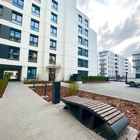 Inside Airport & Business Premium Apartment Warsaw