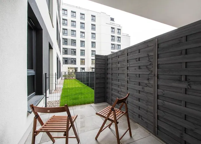 Inside Airport & Business Premium